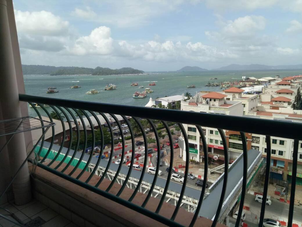 T & H Vacation Condo @Marina Court Kota Kinabalu Quarto foto